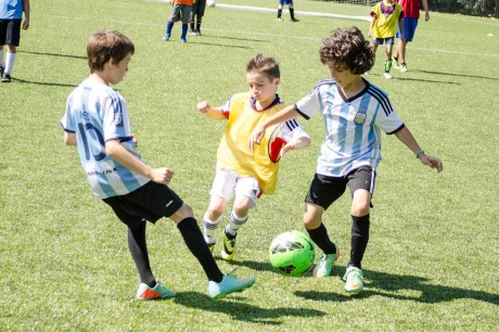 soccer-boys-play